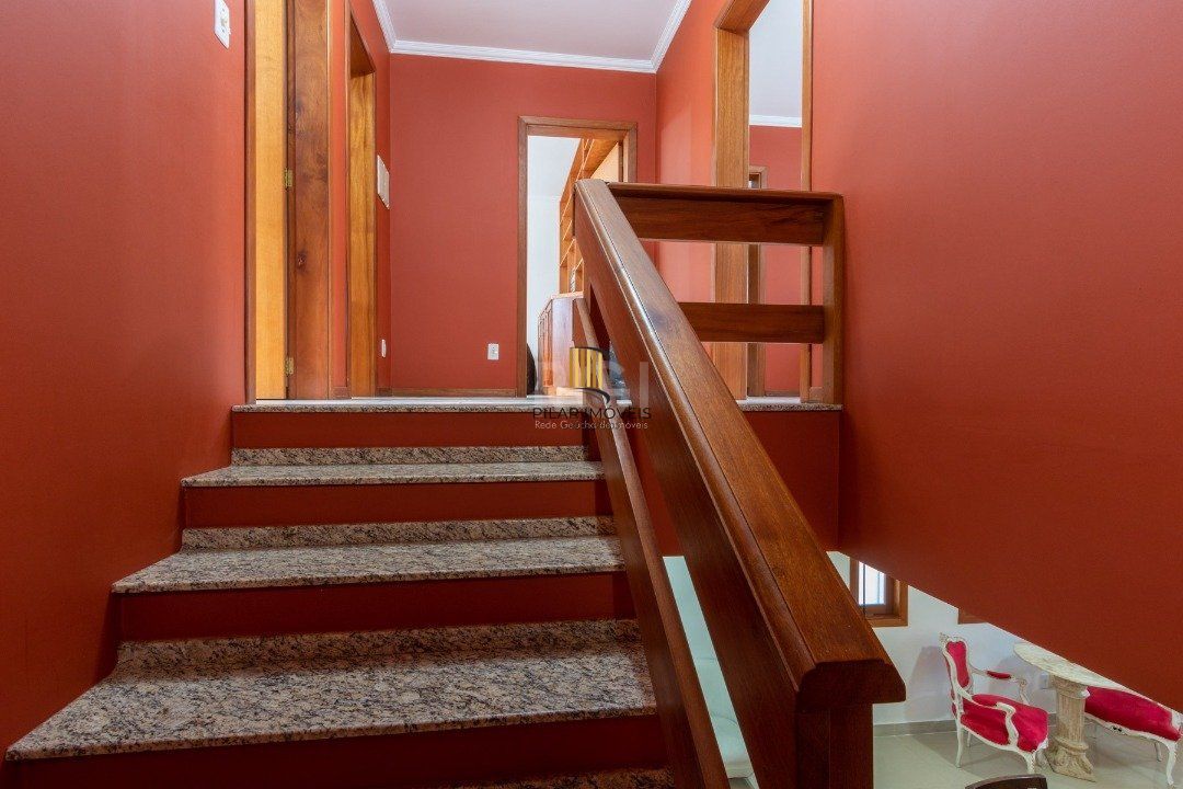 Casa para Venda - 247m², 3 dormitórios, sendo 1 suites, 4 vagas - Vila Nova