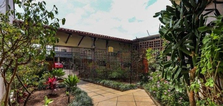 Apartamento 2 dormitórios, com 1 vaga escriturada - Bairro Tristeza