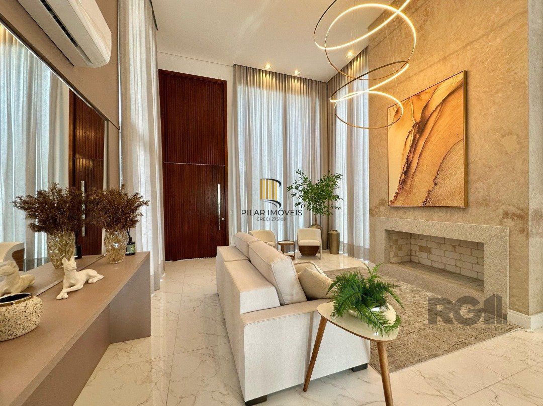 Casa de Condomínio 4 dormitórios no bairro Dubai