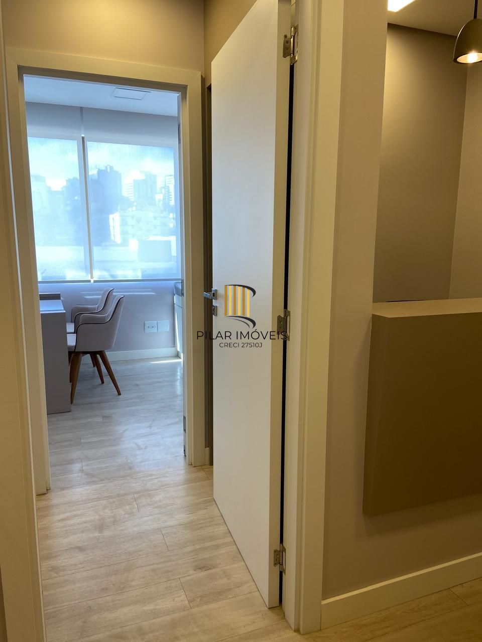 Sala Comercial 1 dormitório no bairro Auxiliadora