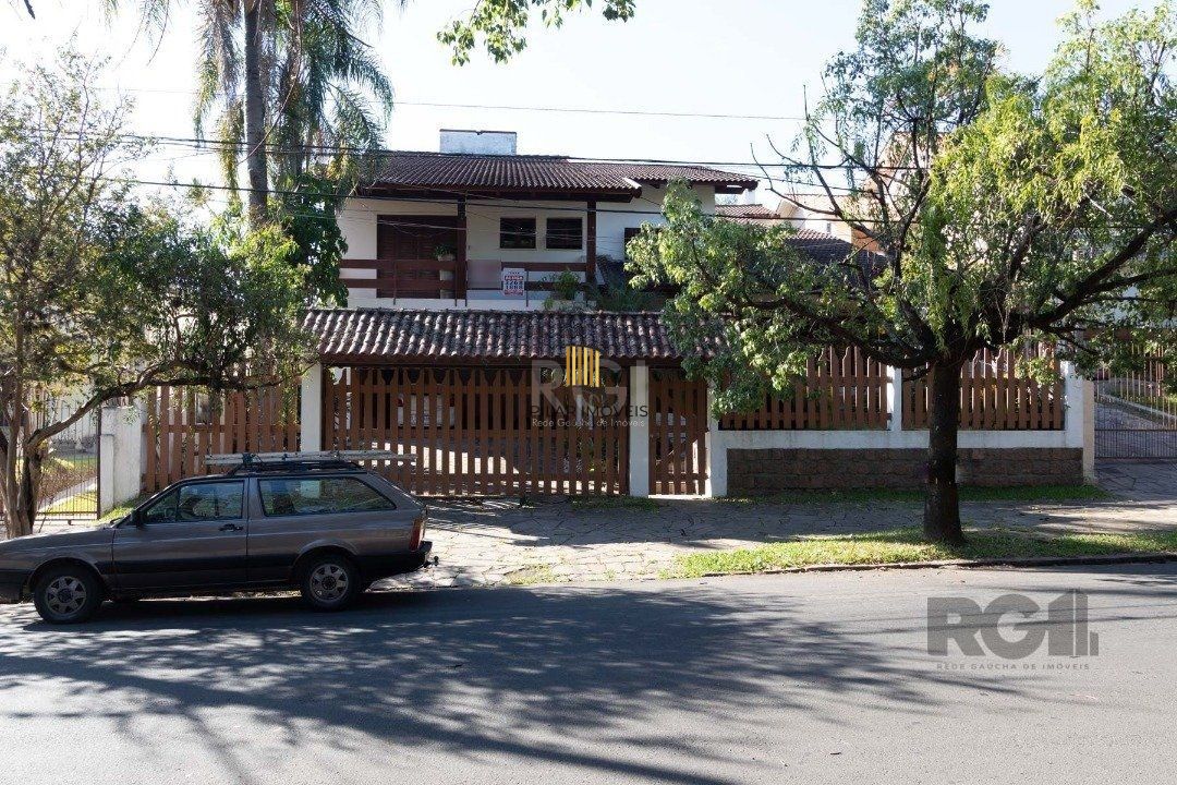 Casa 4 dormitórios no bairro Cristal - Pilar Imóveis