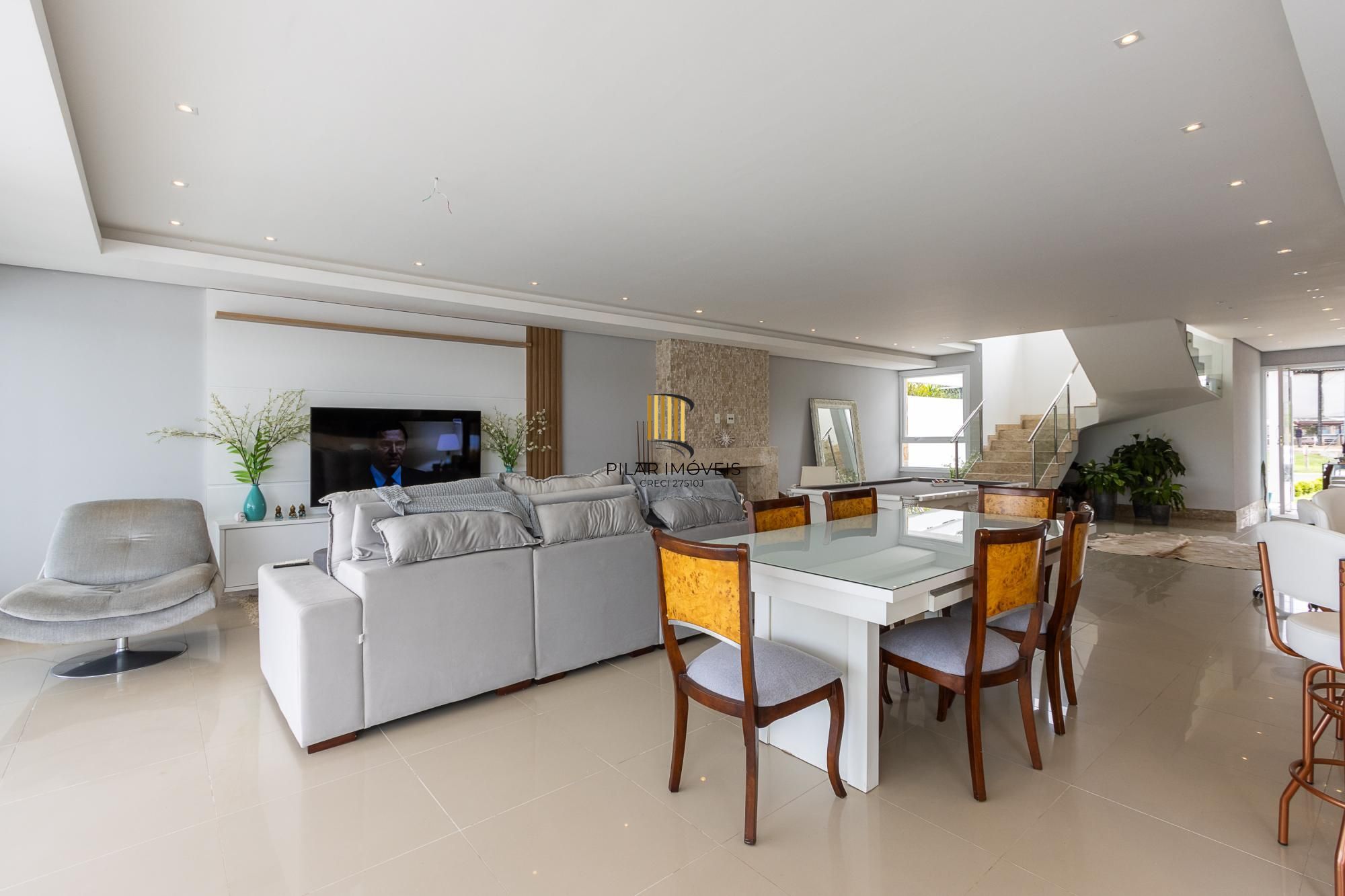 Excelente Casa à Venda no Condomínio Terra Ville