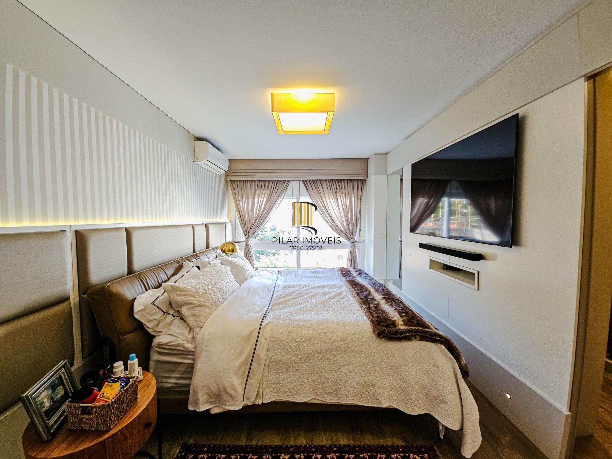 Apartamento com 202m², 3 suítes, lareira, churrasqueira, 3 vagas, infraestrutura completa, no Bela Vista.