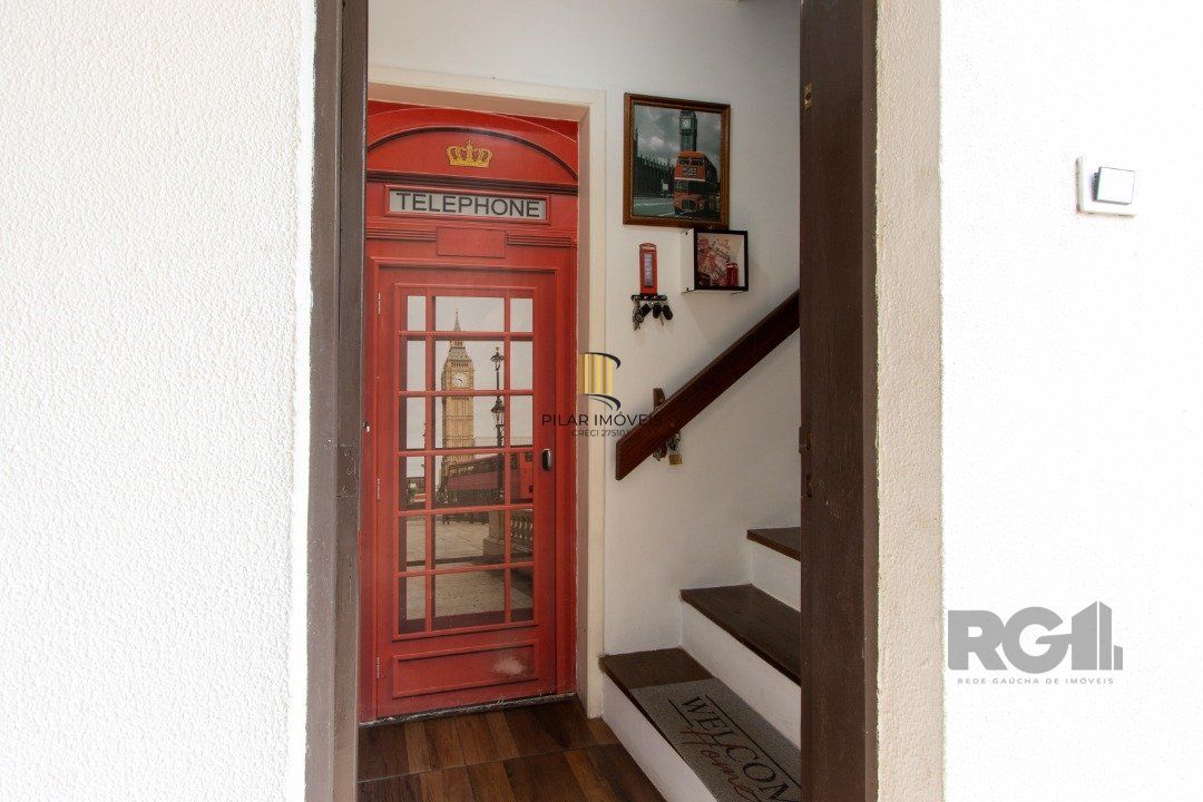 Casa 7 dormitórios no bairro Camaquã
