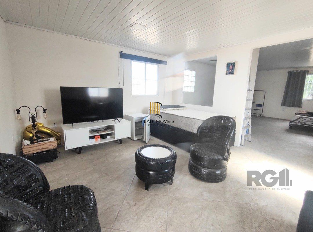 Casa 3 dormitórios no bairro Hípica