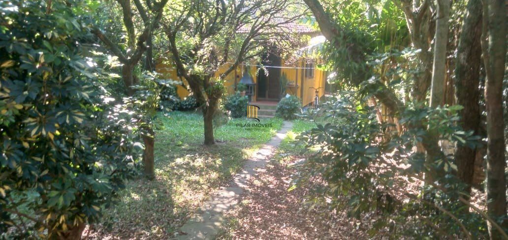 Casa 3 dormitórios no bairro Ipanema