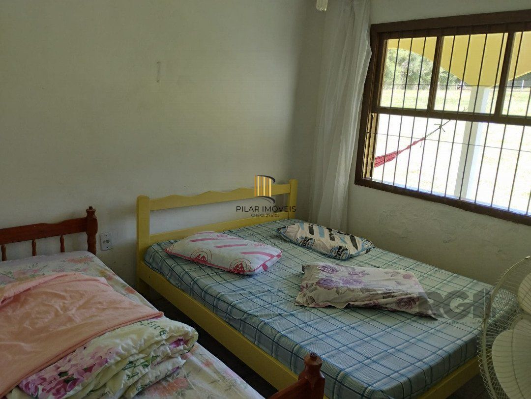 Sítio, 4 dormitórios, Bairro Fiuza.