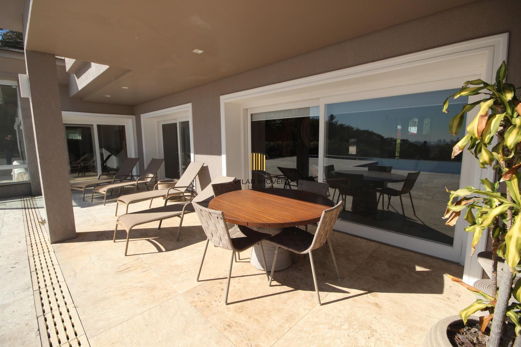 Casa Alto Padrão em Condomínio Fechado - 4 Suítes, Vista Panorâmica