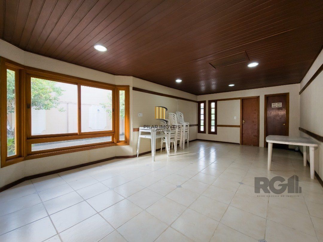 Casa de Condomínio 3 dormitórios no bairro Cavalhada