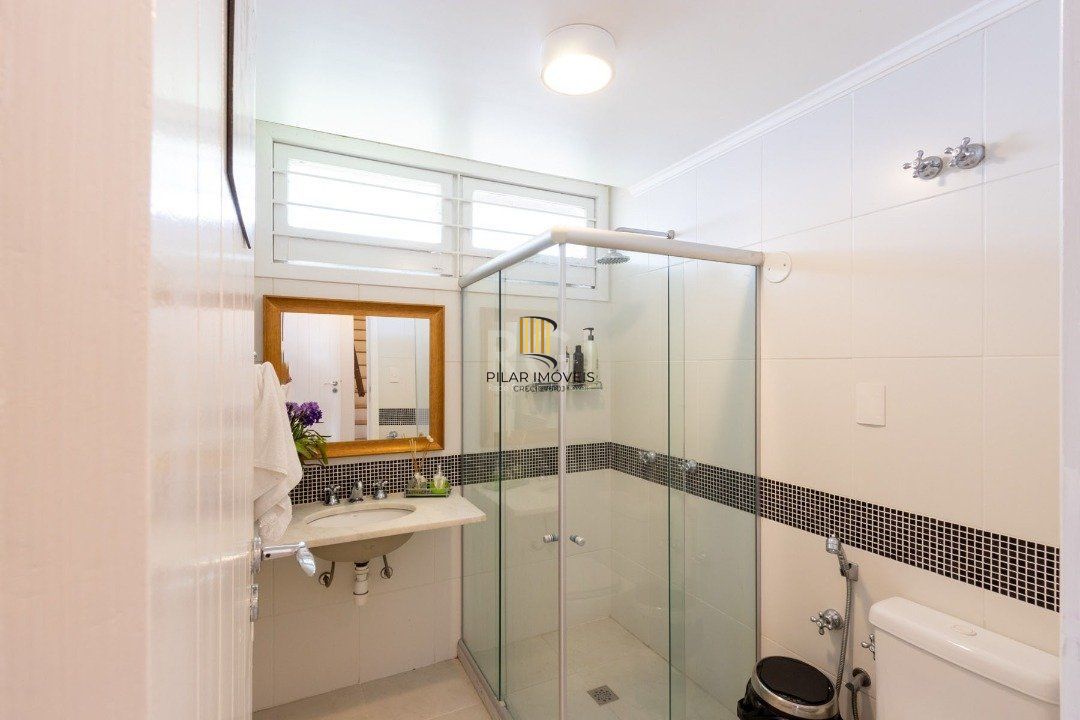 Casa para Venda - 312m², 5 dormitórios, sendo 3 suites, 6 vagas - Vila Conceição