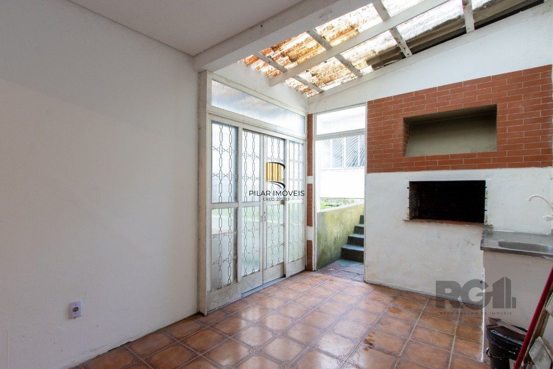 Casa 3 dormitórios no bairro Tristeza