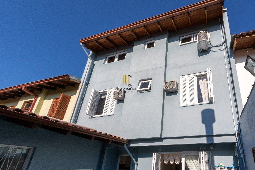 Casa Condominio para Venda - 240m², 4 dormitórios, sendo 1 suites, 2 vagas - Ipanema