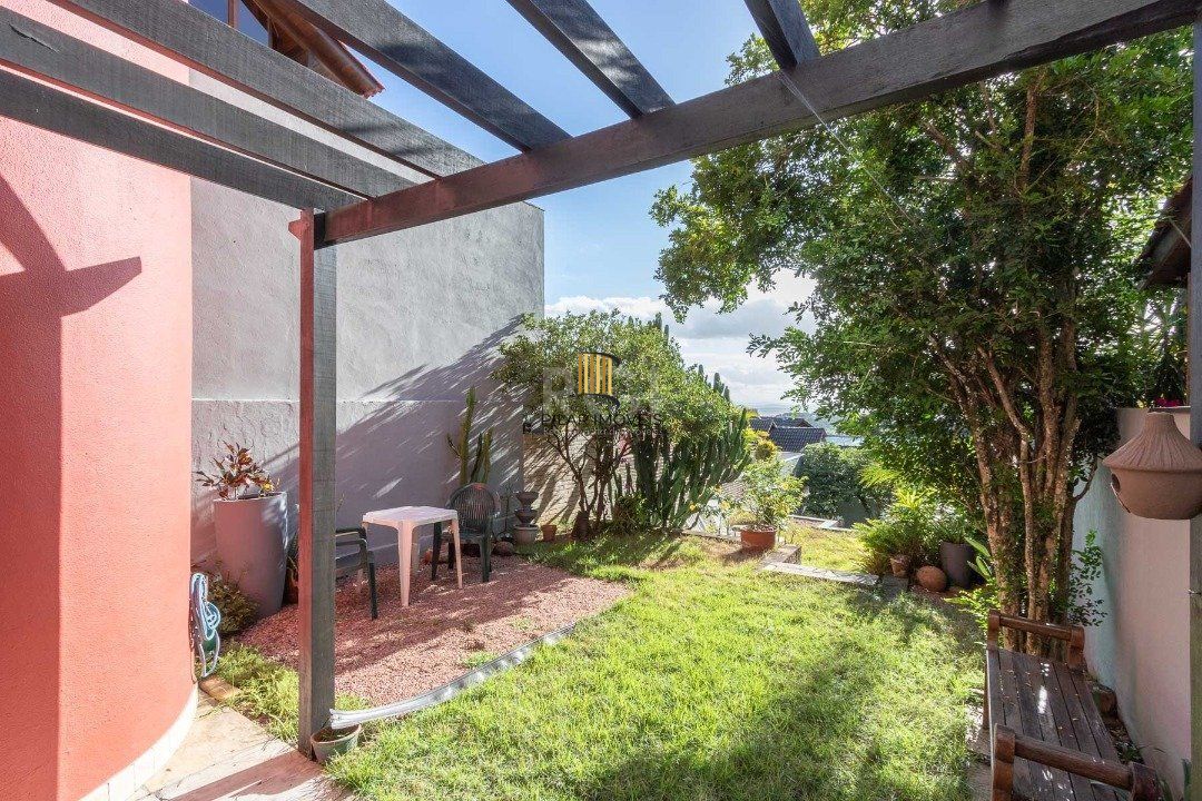 Casa para Venda - 226.96m², 3 dormitórios, sendo 2 suites, 3 vagas - Jardim Isabel