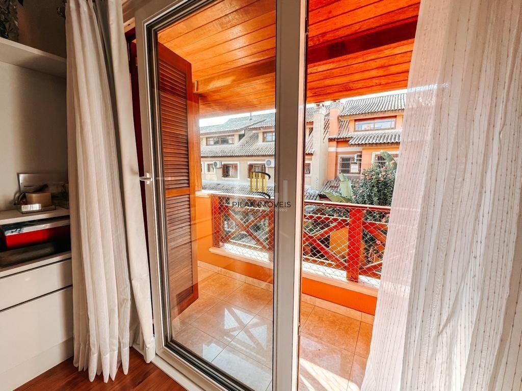 Excelente casa a venda no bairro Tristeza, para o lado do Rio!