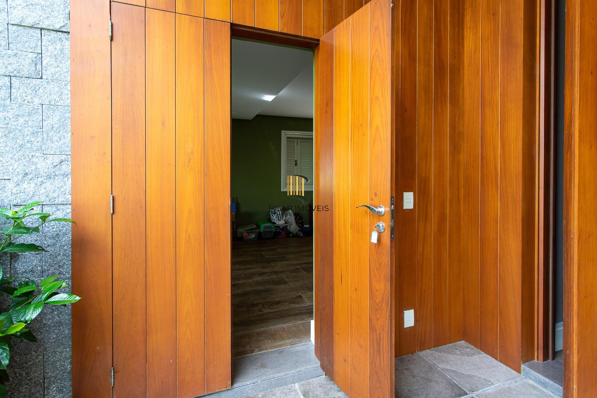 Casa de Condomínio 4 dormitórios no bairro Terraville