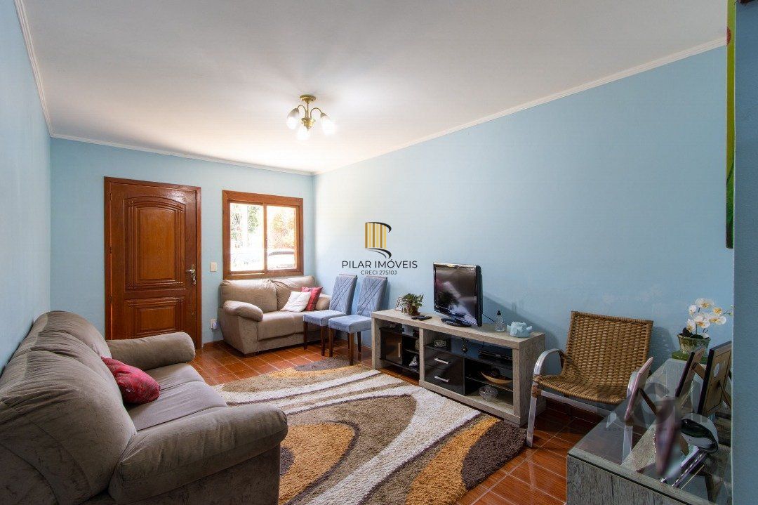 Casa 4 dormitórios no bairro Hípica
