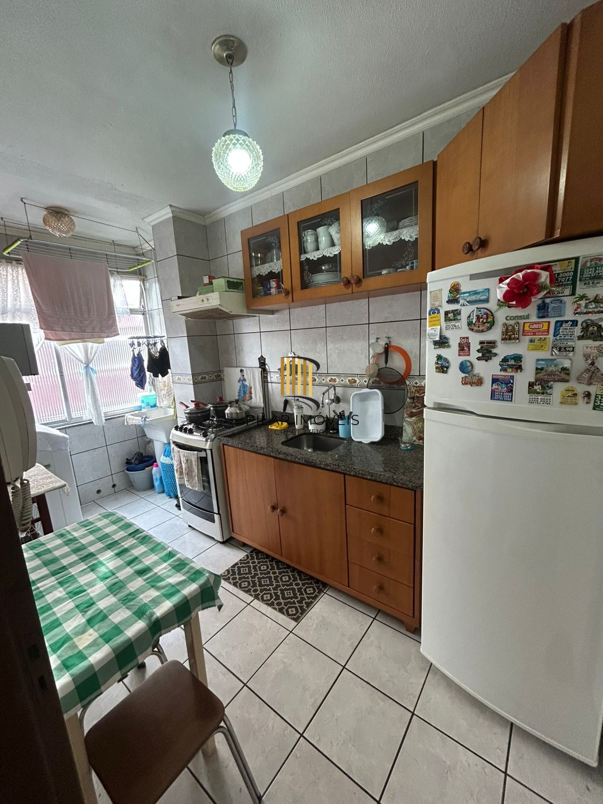 APARTAMENTO REFORMADO, 2 QUARTOS, VAGA ROTATIVA, BAIRRO CAVALHADA