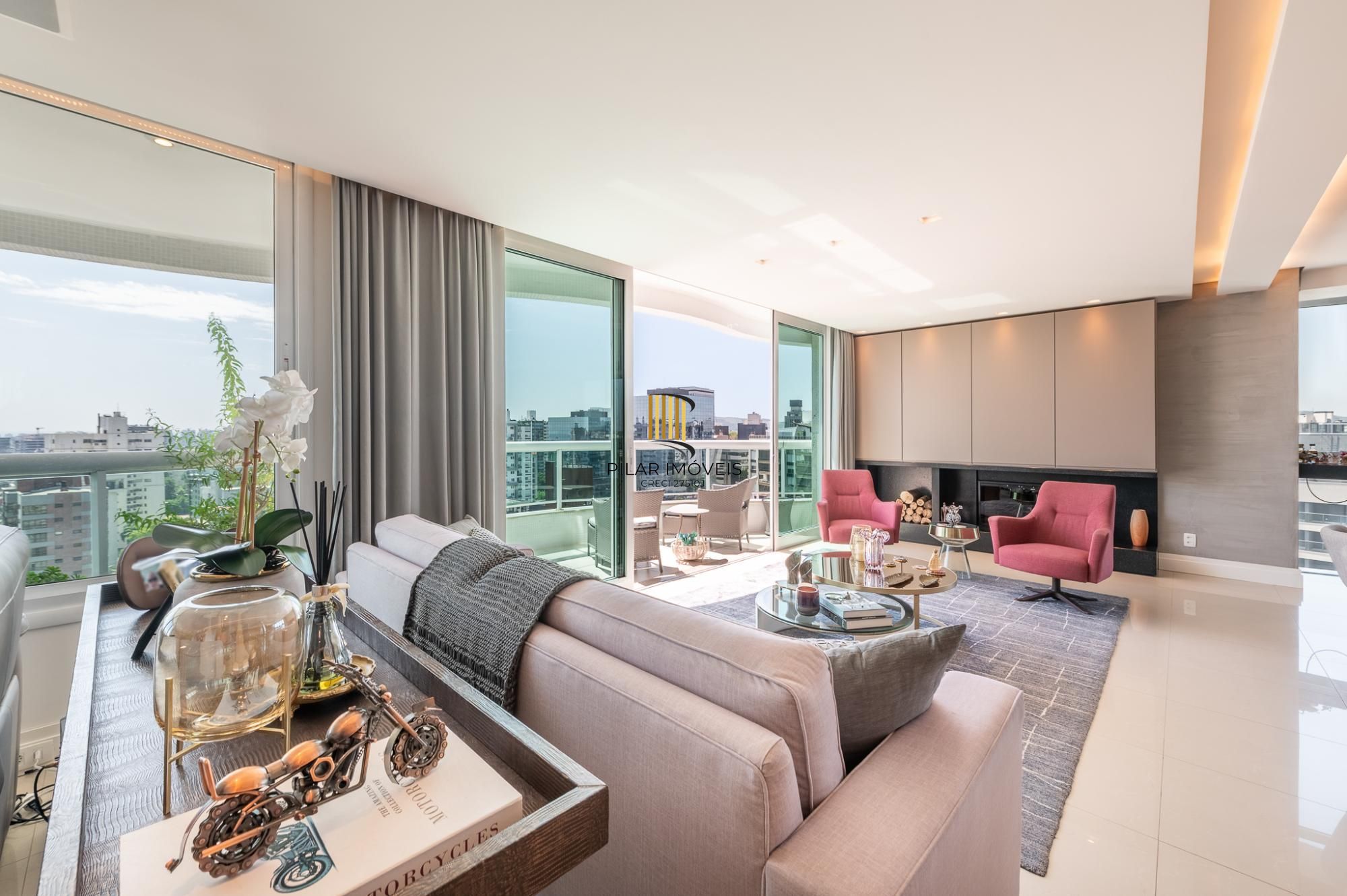 Apartamento com 204m², 3 dorm, 5 vagas no Petrópolis - Pilar Imóveis