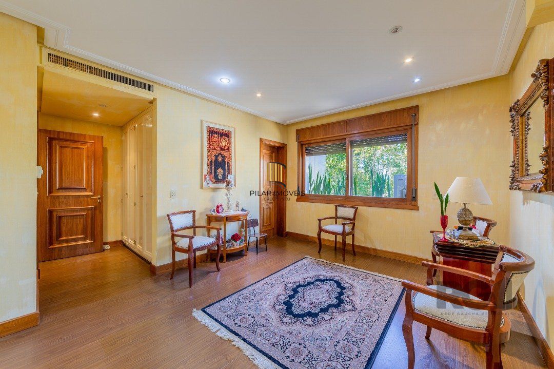 Apartamento 4 dormitórios no bairro Moinhos de Vento