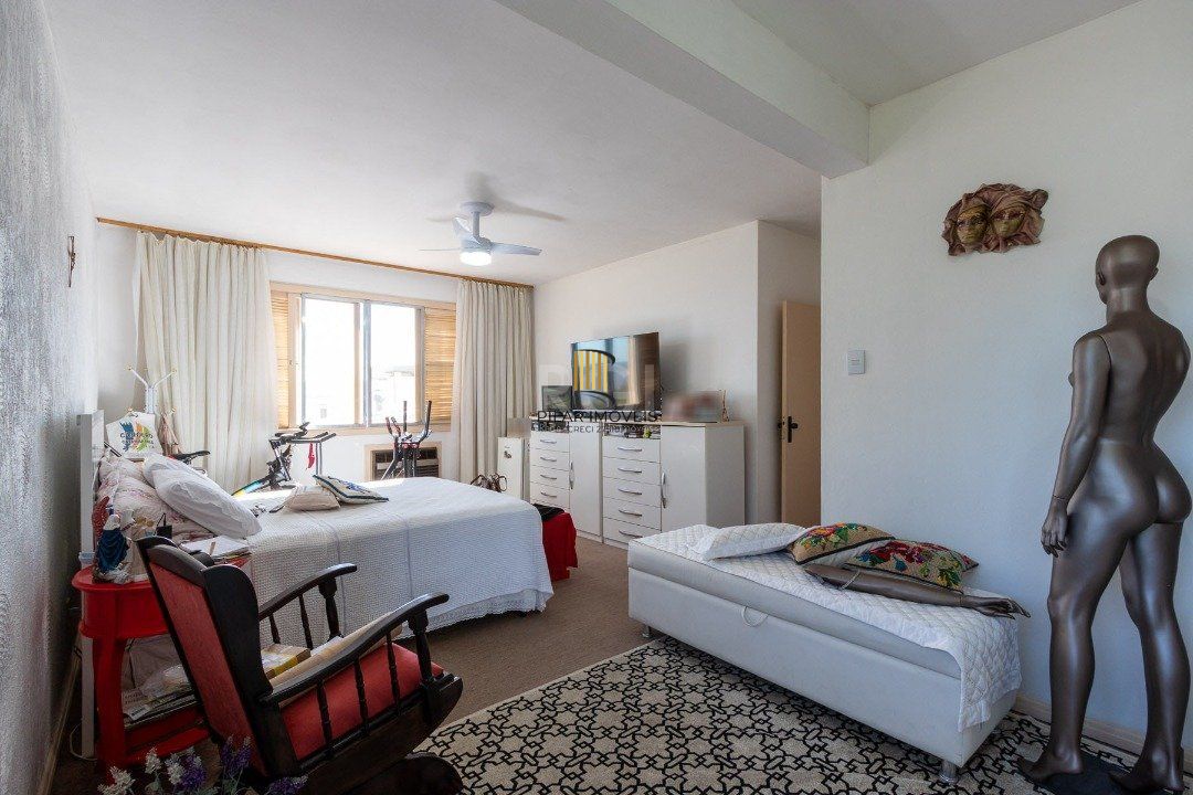 Casa para Venda - 400m², 5 dormitórios, sendo 2 suites, 4 vagas - Vila Assunção