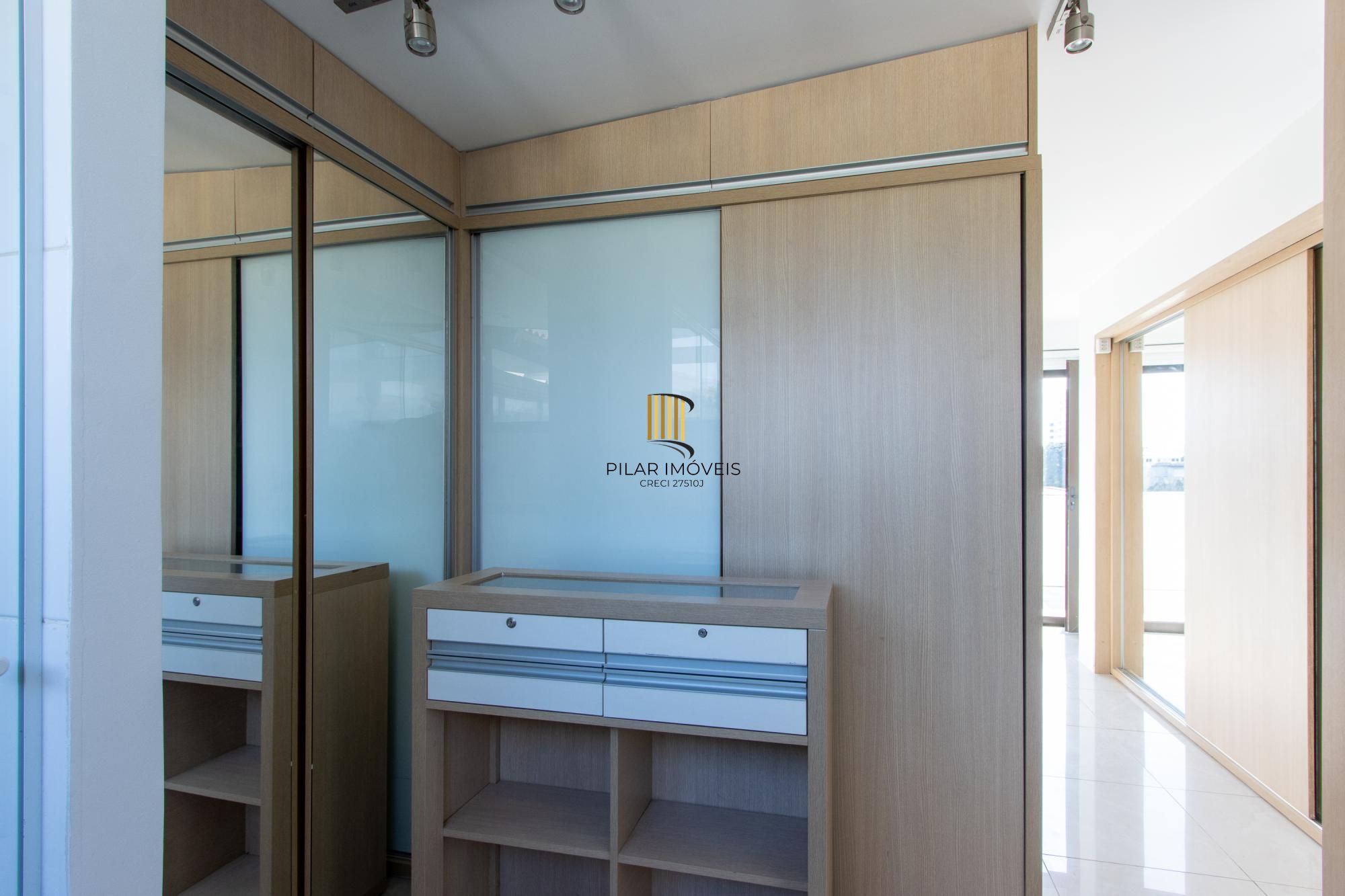 Apartamento 4 dormitórios no bairro Passo da Areia