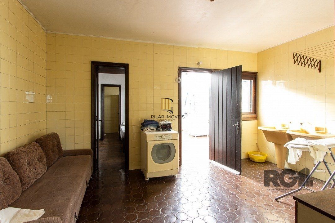 Casa para Venda - 580m², 3 dormitórios, sendo 1 suites, 3 vagas - Santa Tereza