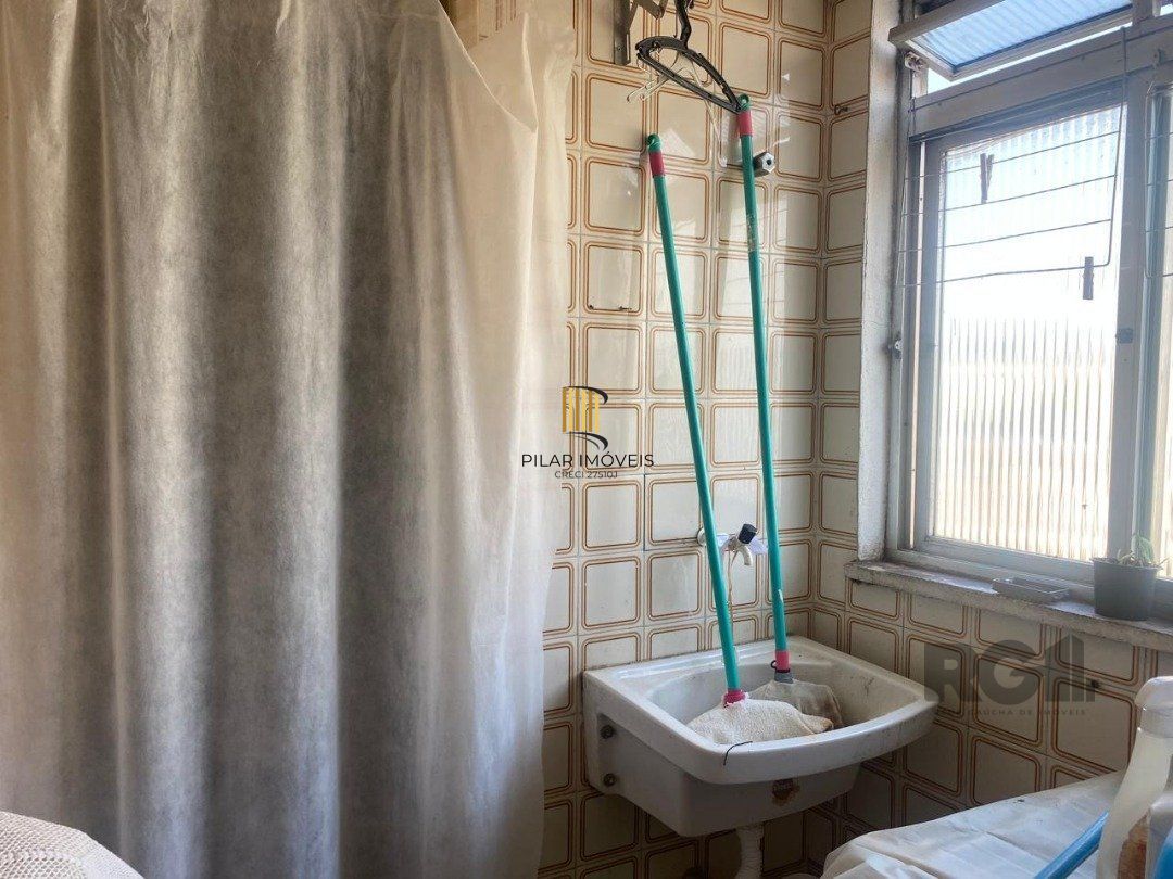 Apartamento 2 dormitórios no bairro Tristeza