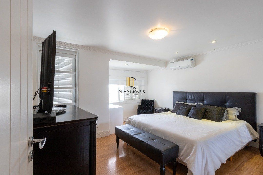 Casa para Venda - 312m², 5 dormitórios, sendo 3 suites, 6 vagas - Vila Conceição
