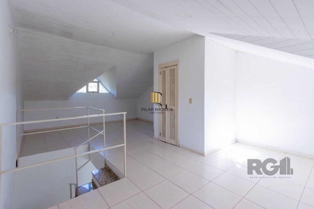 Casa 3 dormitórios no bairro Espírito Santo
