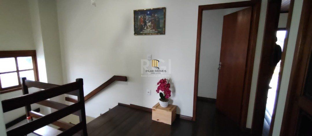 Casa para Venda - 180m², 4 dormitórios, sendo 1 suites, 3 vagas - Campo Novo