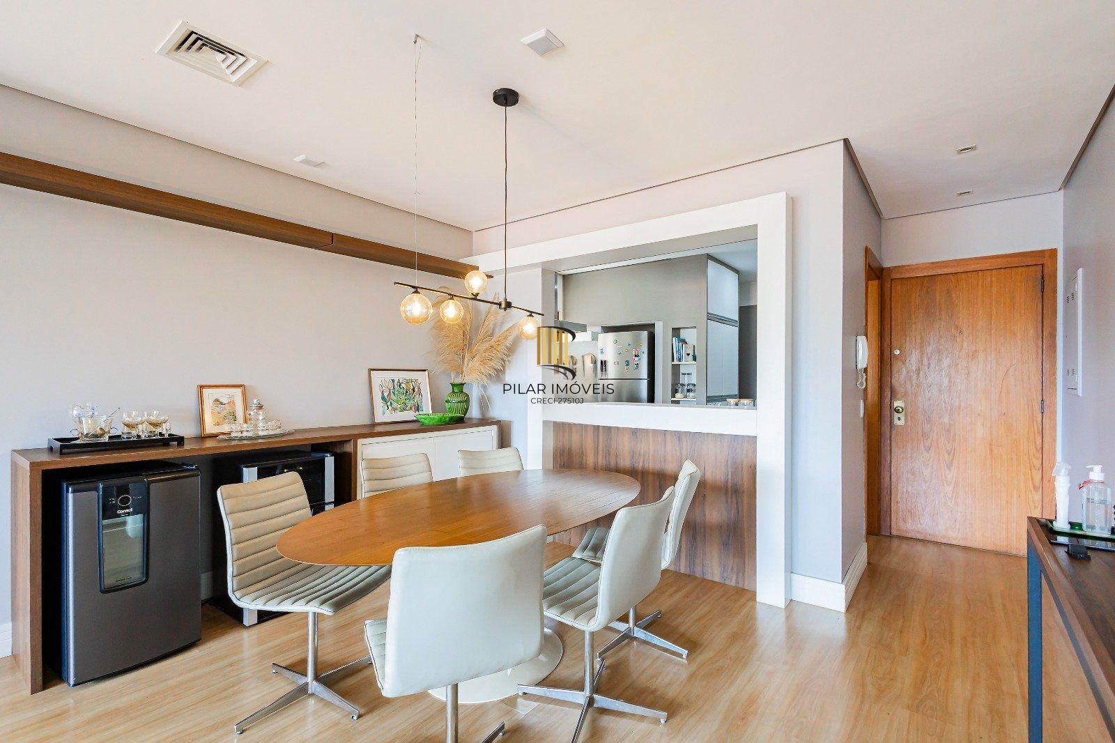 Belíssimo apartamento 03 dormitórios no Petrópolis