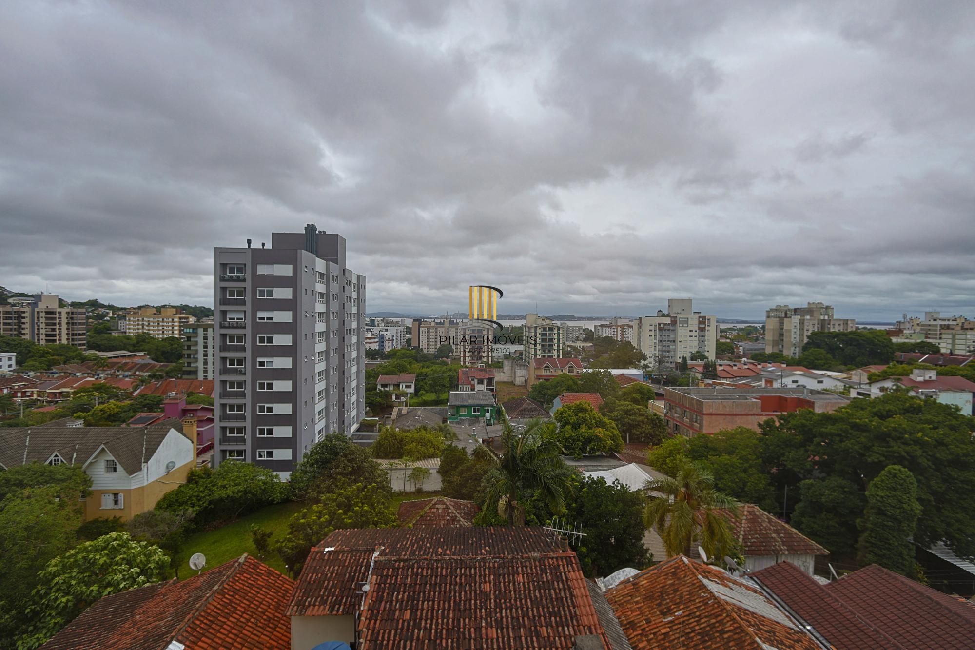 Apartamento com 217m² e 3 dormitórios no bairro Tristeza em PORTO ALEGRE para Comprar