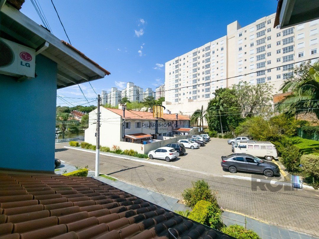 Casa de Condomínio 3 dormitórios no bairro Vila Nova