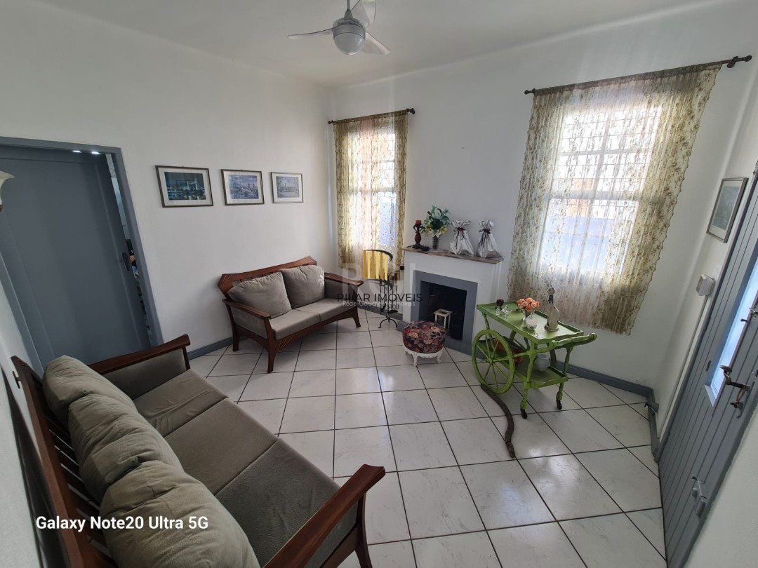 Casa 3 dormitórios no bairro Nonoai