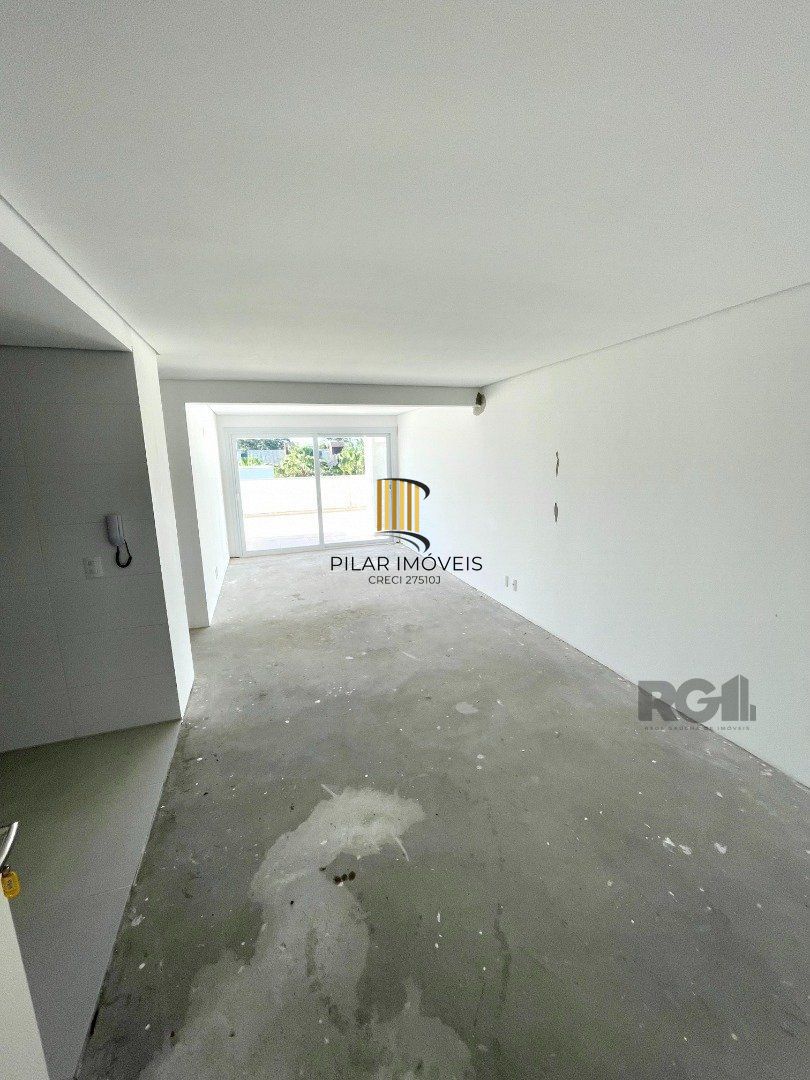 APARTAMENTO COM TERRAÇO PRÓXIMO AO LAS RAMBLAS EM ATLÂNTIDA