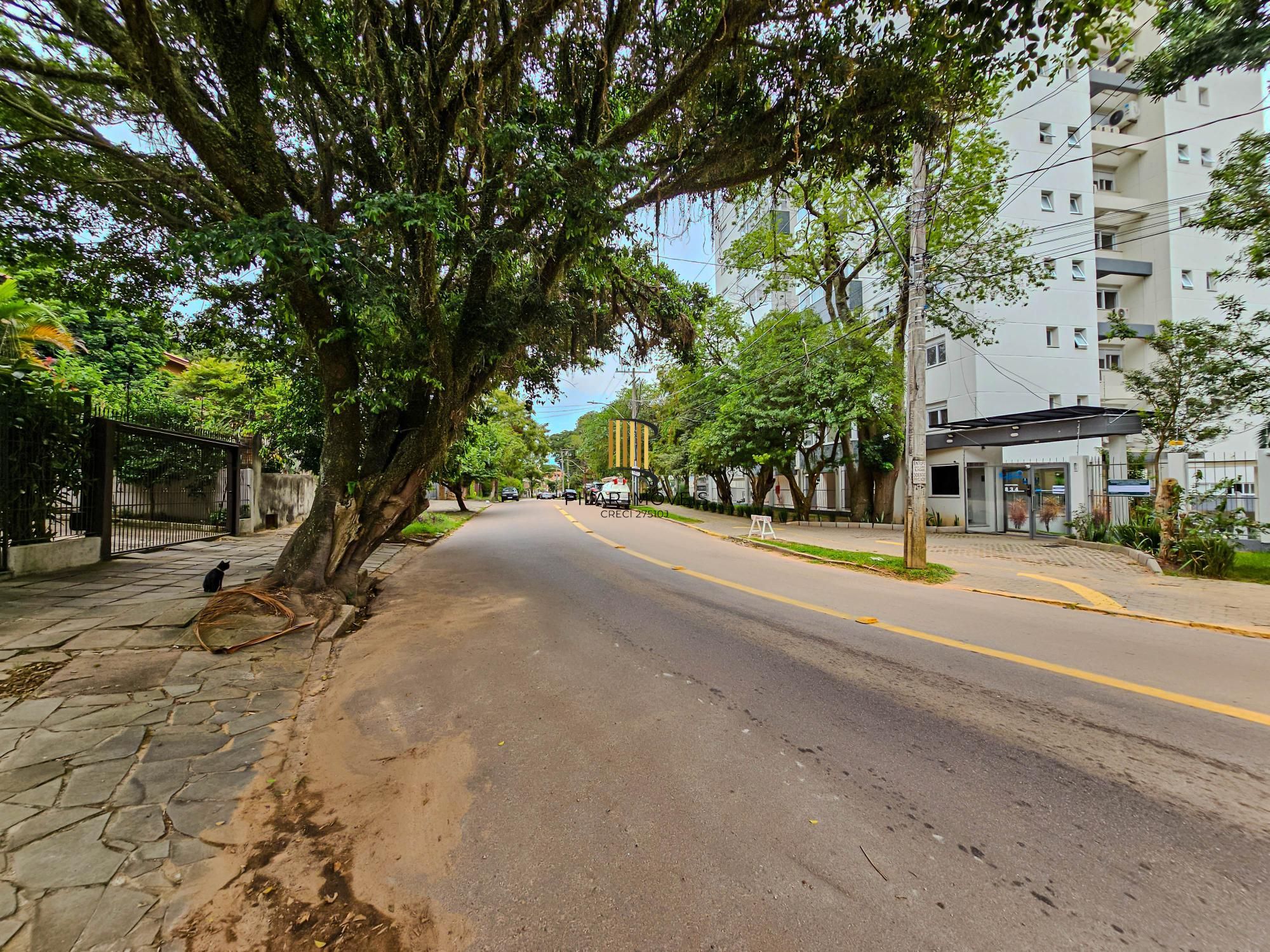 Casa em condomínio fechado, 5 dormitórios, Bairro Teresópolis
