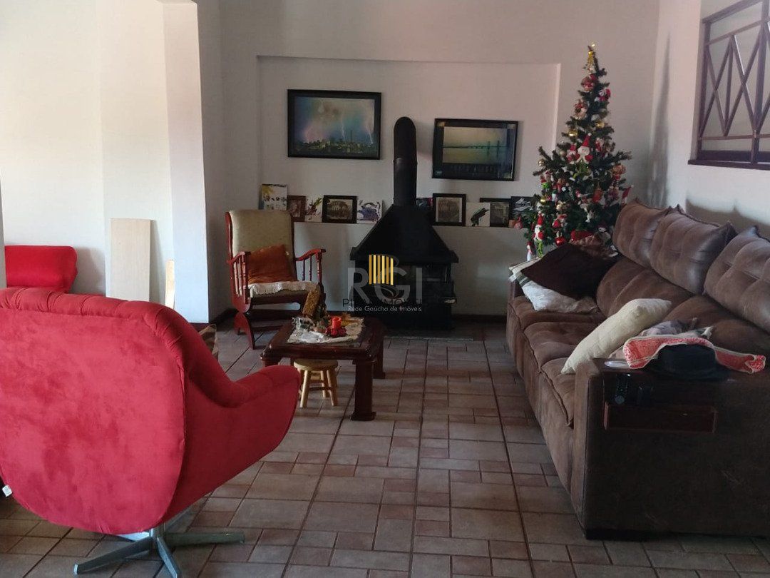 Casa Condominio para Venda - 308m², 5 dormitórios, sendo 1 suites, 3 vagas - Nonoai