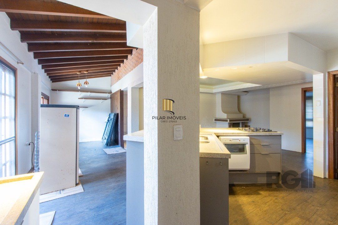 Casa 5 dormitórios no bairro Nonoai