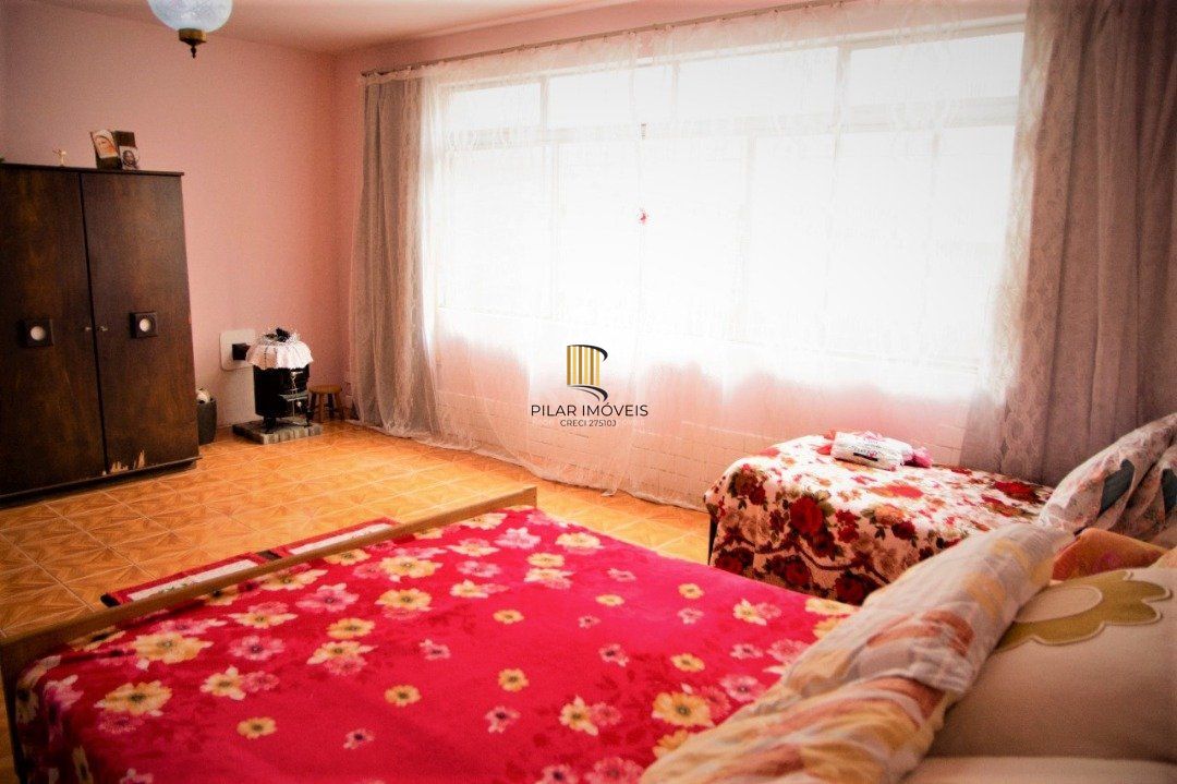 Casa para Venda - 423.16m², 4 dormitórios, sendo 1 suites, 4 vagas - Glória