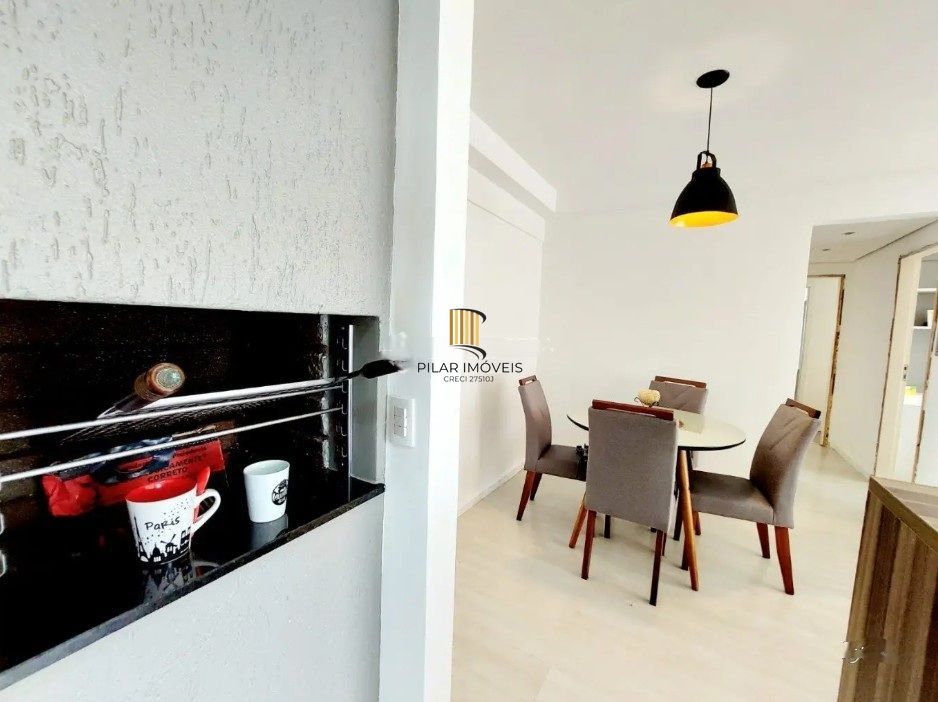 Apartamento de 3 dormitórios, 1 suíte e 1 vaga de garagem.