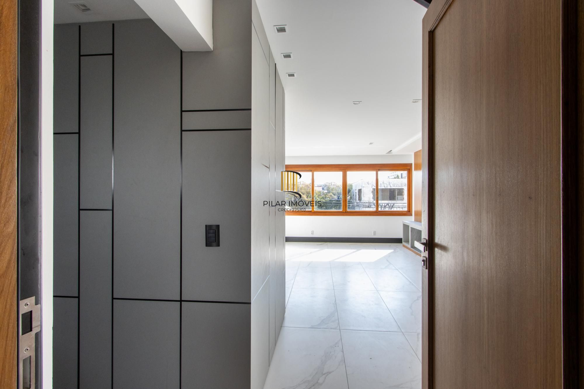 Apartamento 4 dormitórios no bairro Passo da Areia