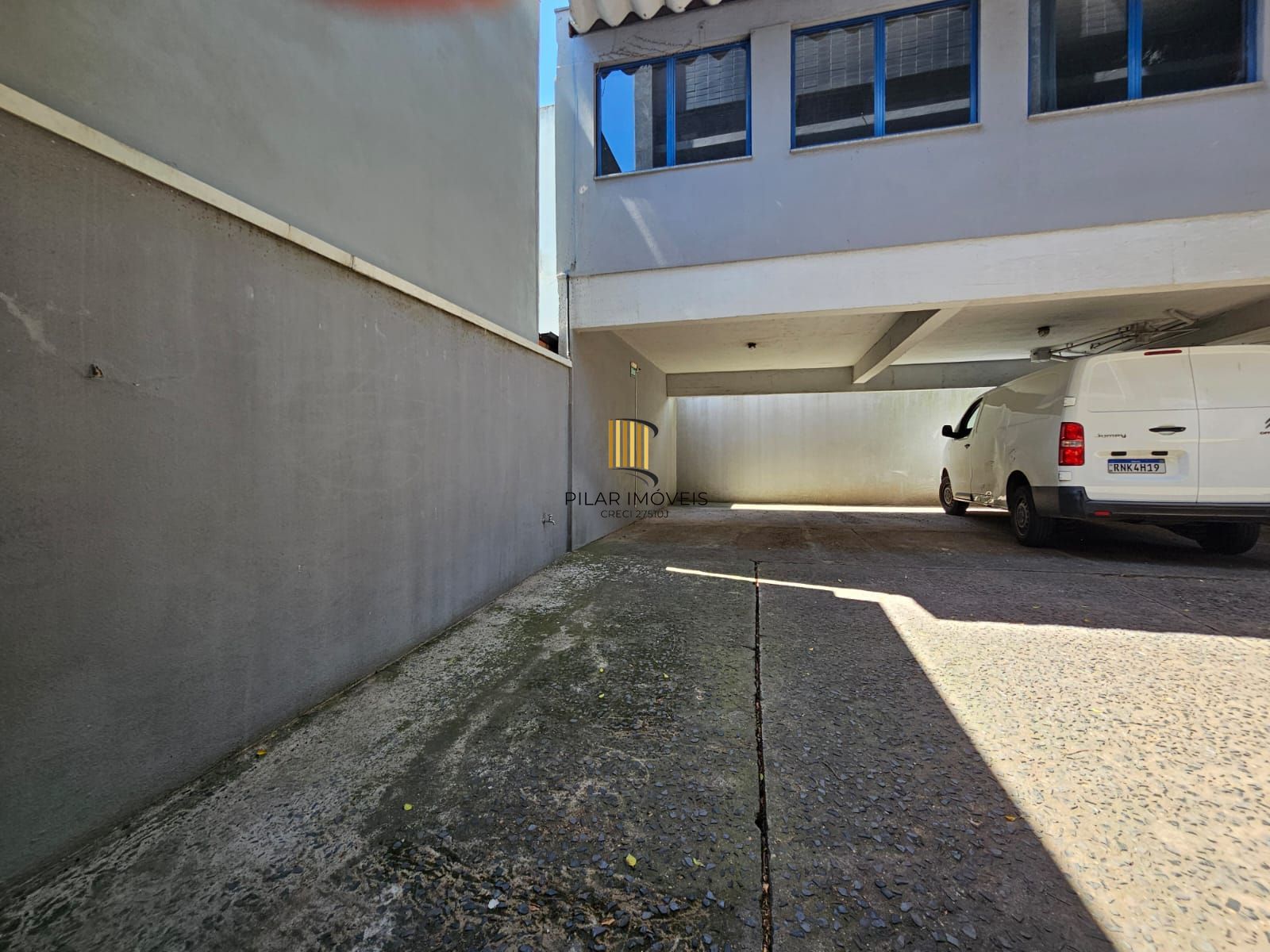 Sala comercial na Quintino Bocaiúva