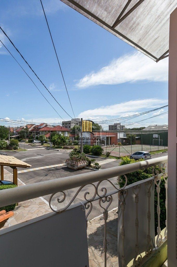 Casa de Condomínio 3 dormitórios no bairro Cavalhada