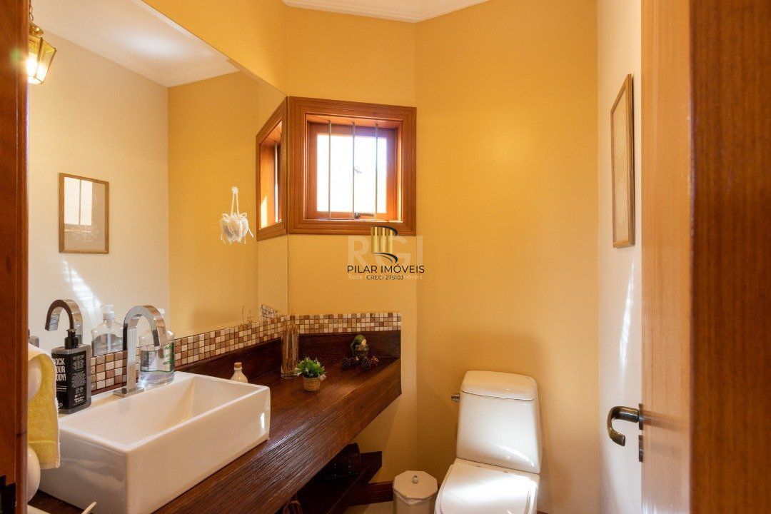Casa para Venda - 358.78m², 3 dormitórios, sendo 1 suites, 3 vagas - Jardim Isabel