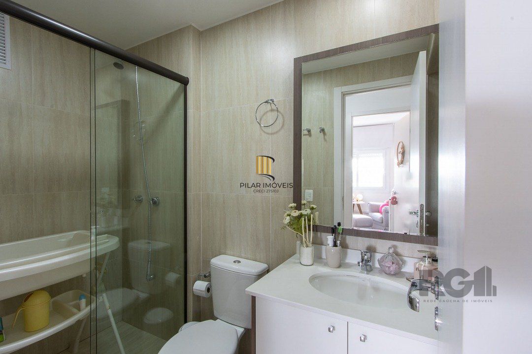 Apartamento 2 dormitórios no bairro Glória