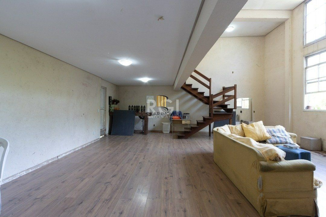 Terreno com área de 747m²