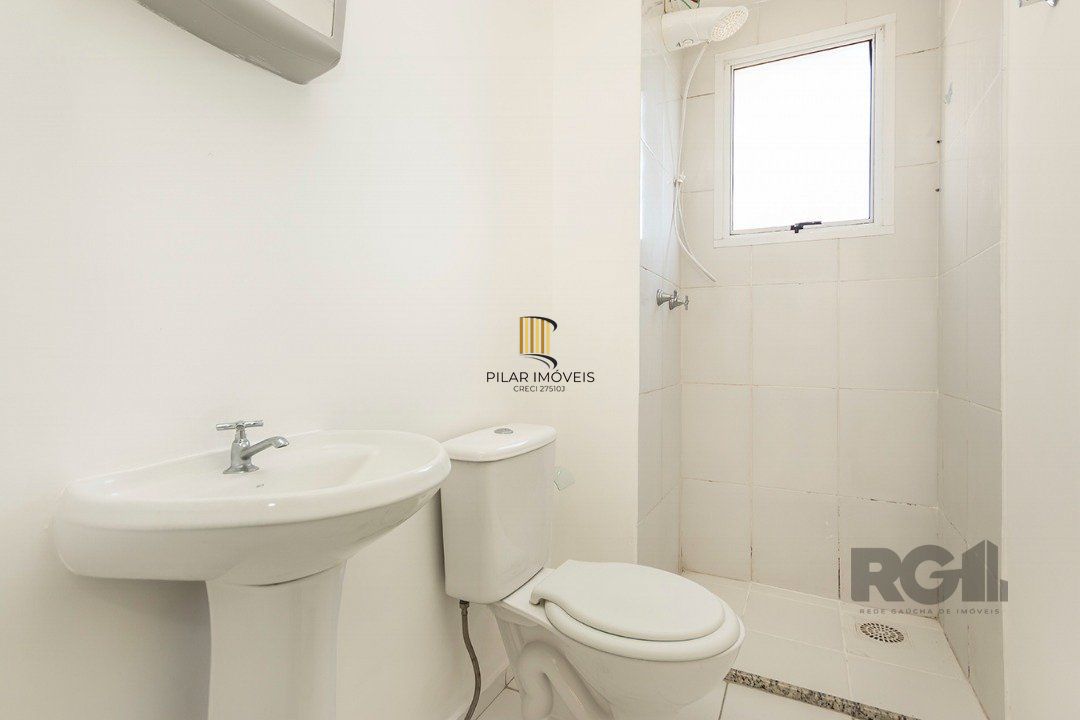 Apartamento  com 2 quartos e 1 banheiro no total