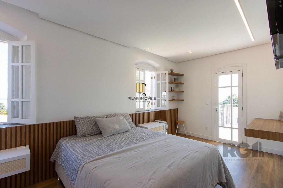 Casa 4 dormitórios no bairro Vila Conceição