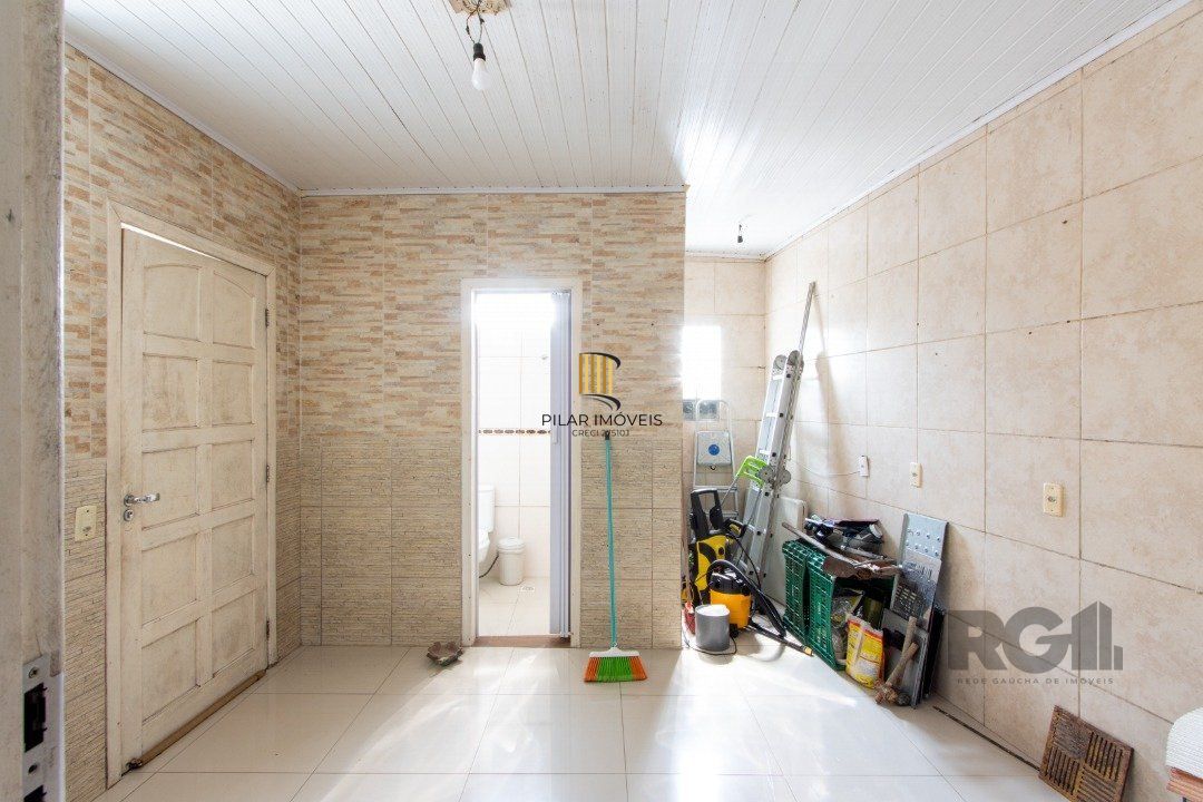 Casa 6 dormitórios no bairro Tristeza