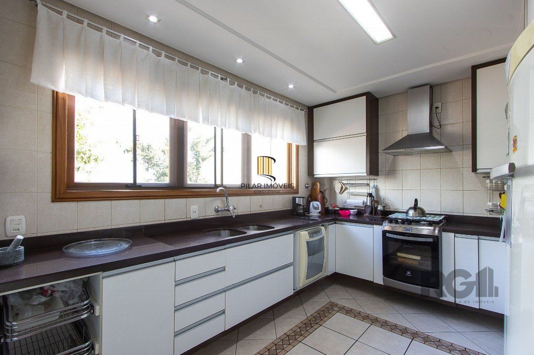 Casa de Condomínio 3 dormitórios no bairro Tristeza